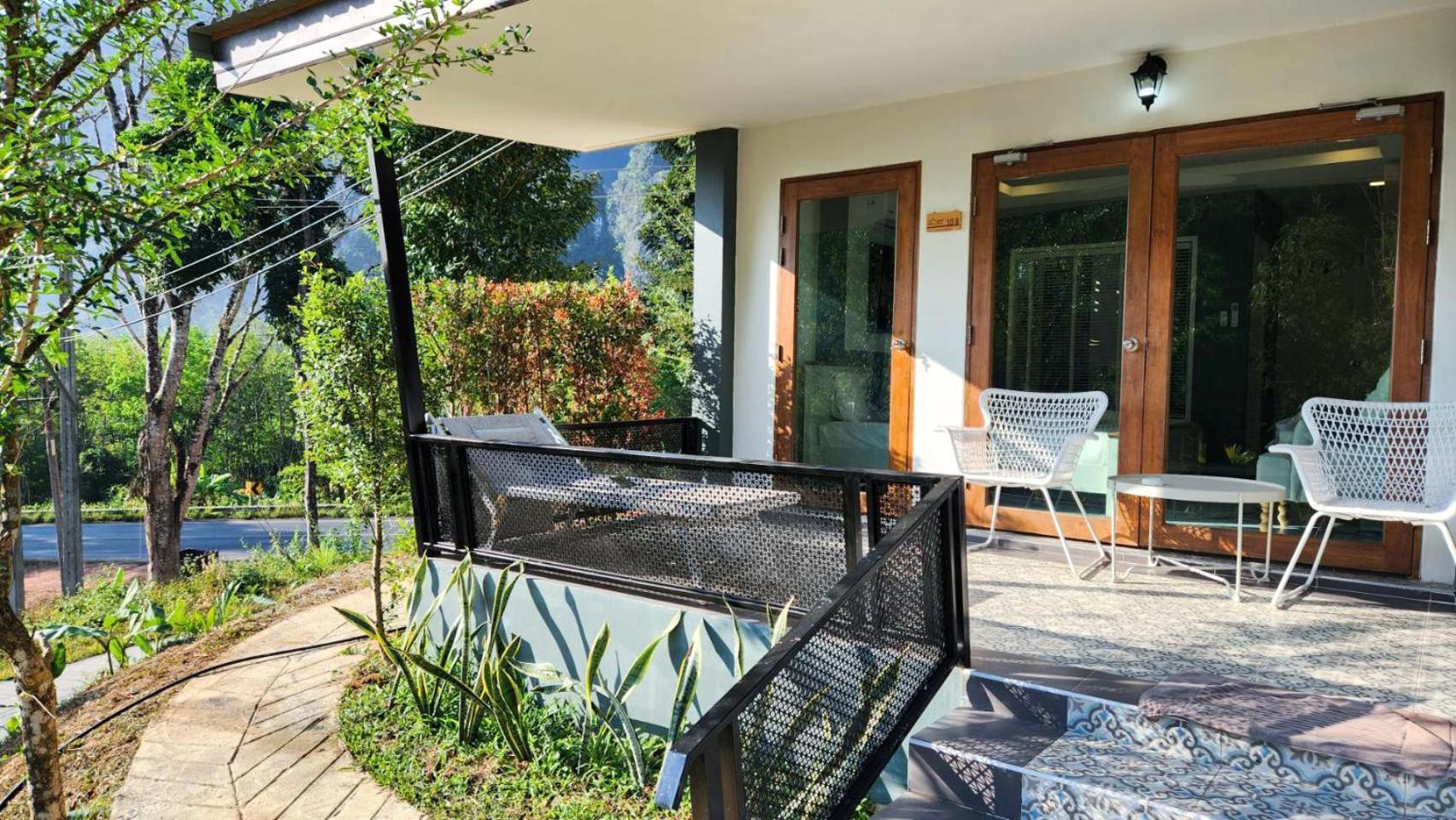 Magical Mountain View Resort Khao Sok National Park Exterior foto
